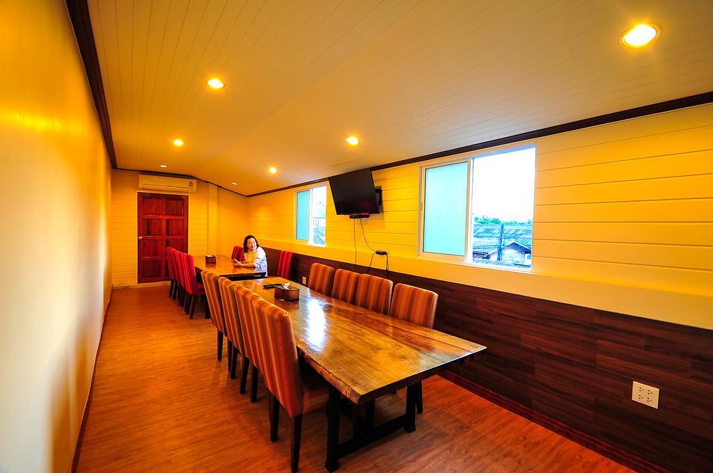 Lenoi Buri Hostel Phatthalung Εξωτερικό φωτογραφία