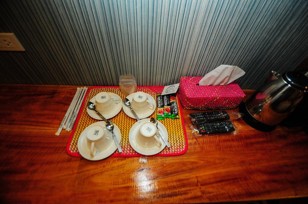 Lenoi Buri Hostel Phatthalung Εξωτερικό φωτογραφία